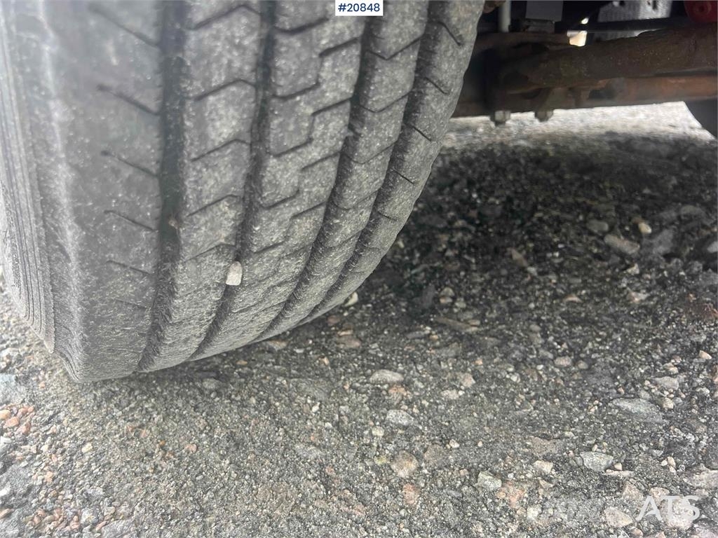 Renault midlum Camiones con caja de remolque