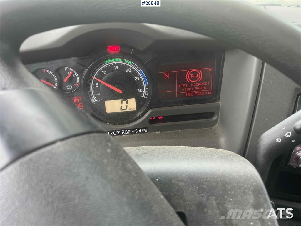 Renault midlum Camiones con caja de remolque