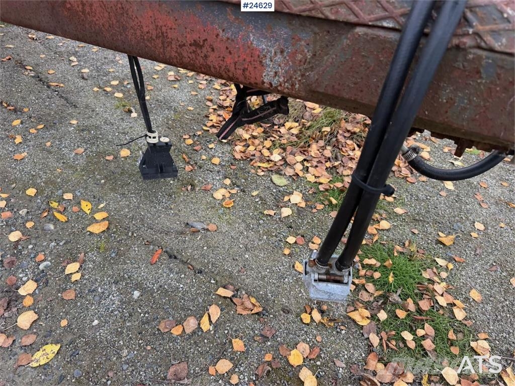 RKP PHV-205 concrete trailer with Mosstec drum Concrete accessories