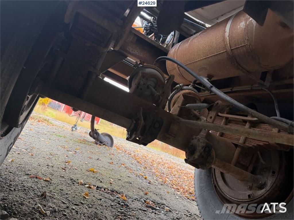 RKP PHV-205 concrete trailer with Mosstec drum Concrete accessories