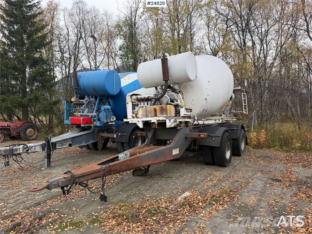 RKP PHV-205 concrete trailer with Mosstec drum Concrete accessories