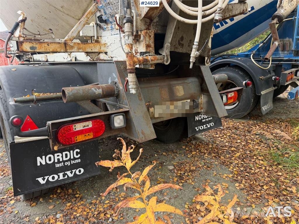 RKP PHV-205 concrete trailer with Mosstec drum Concrete accessories