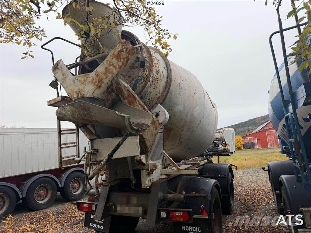RKP PHV-205 concrete trailer with Mosstec drum Concrete accessories