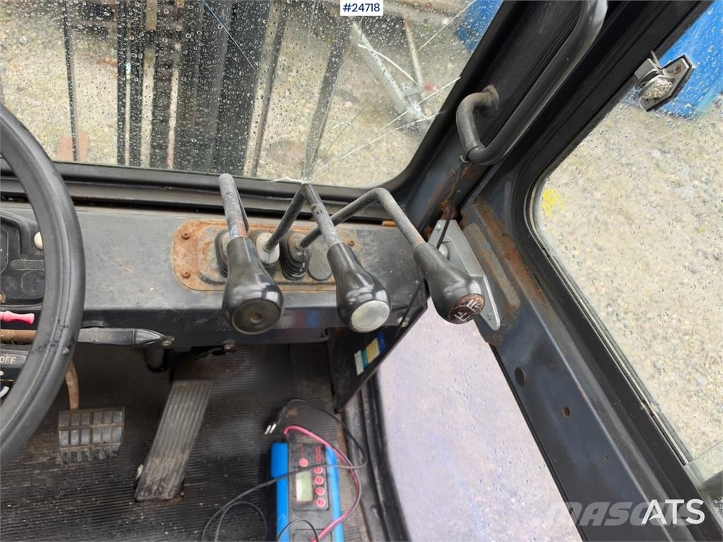 Samsung SF250 Forklift – Only 1,980 Hours! Carretillas diesel