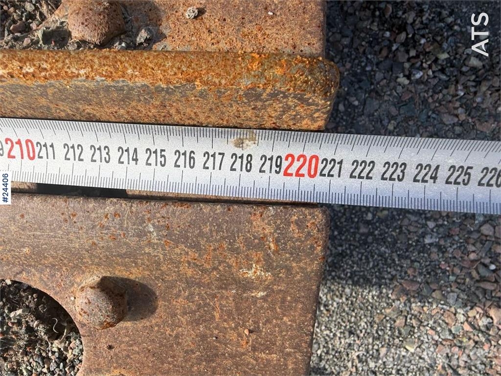 Sandvik Dino DC400R drill rig with machine control and sha Свердлильні установки