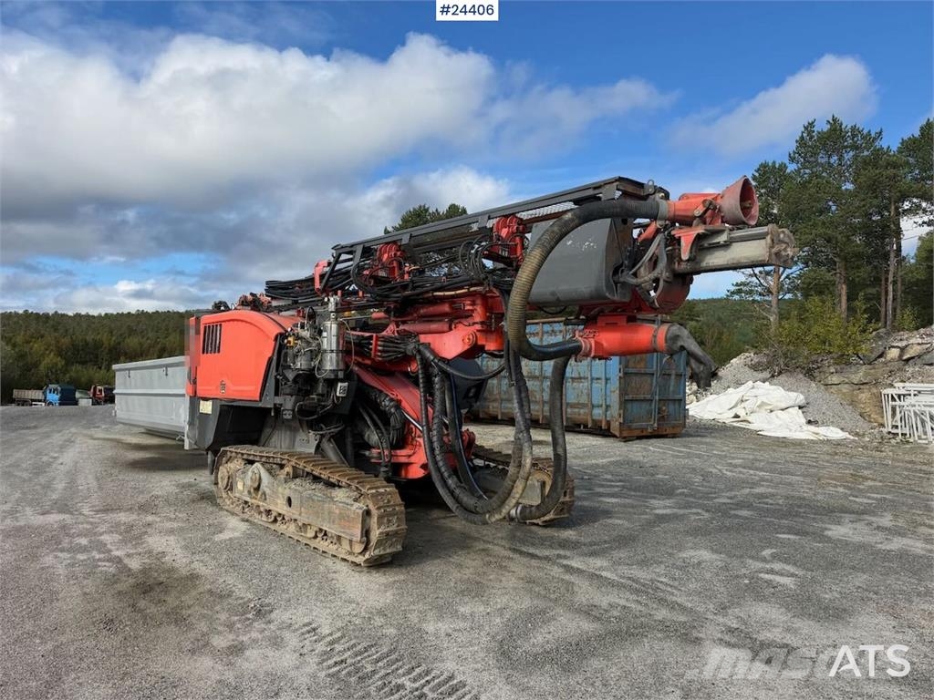 Sandvik Dino DC400R drill rig with machine control and sha Свердлильні установки