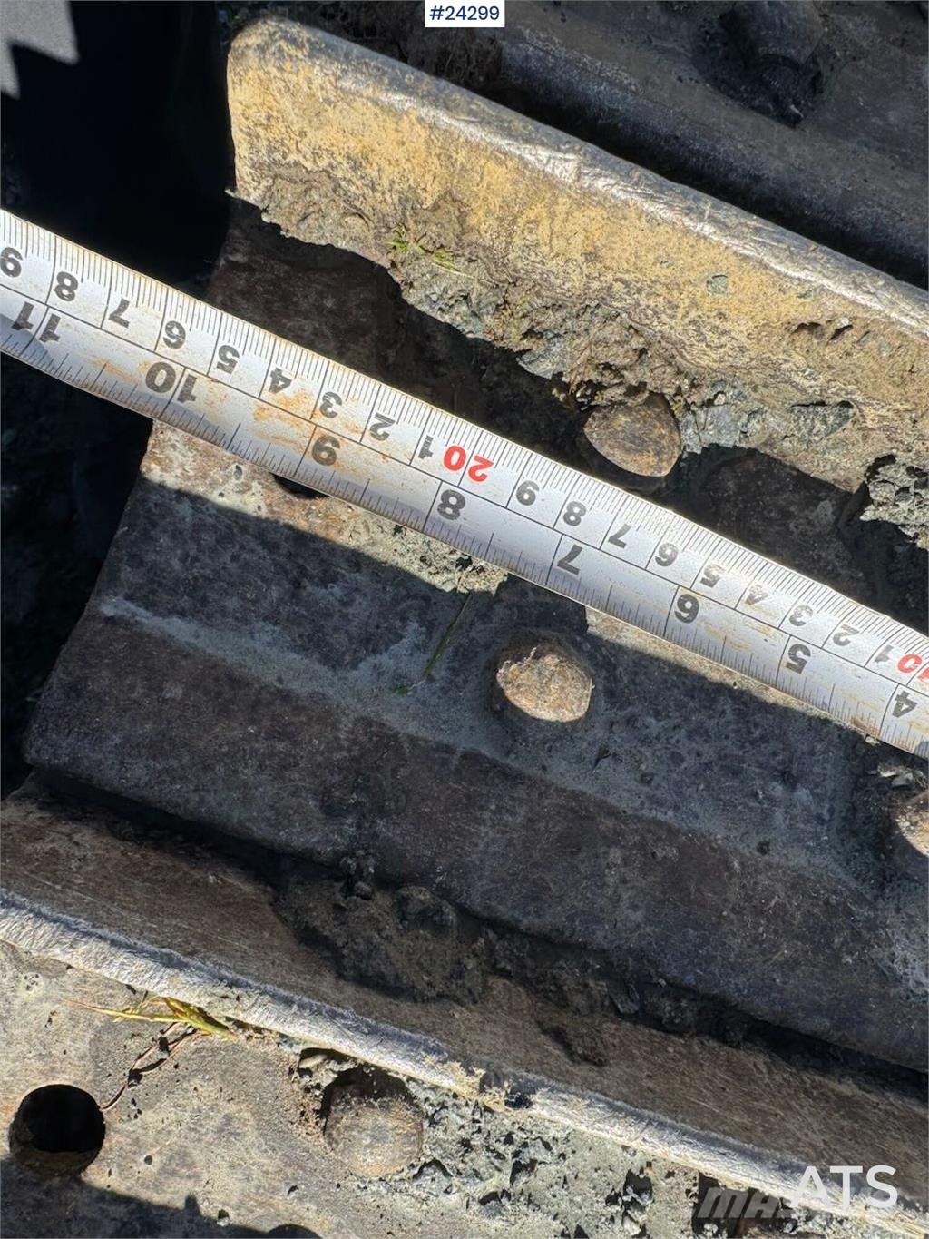 Sandvik Dino DC400RI Drill Rig 도로 굴착기