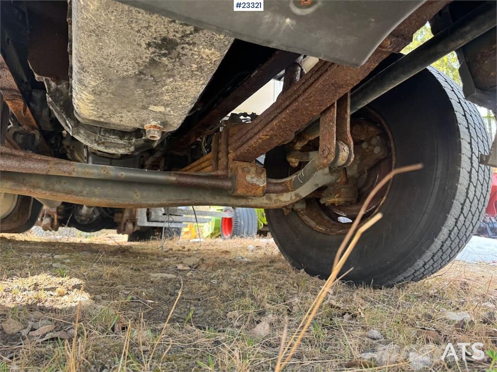 Scania 114 with tank. Camiones cisternas