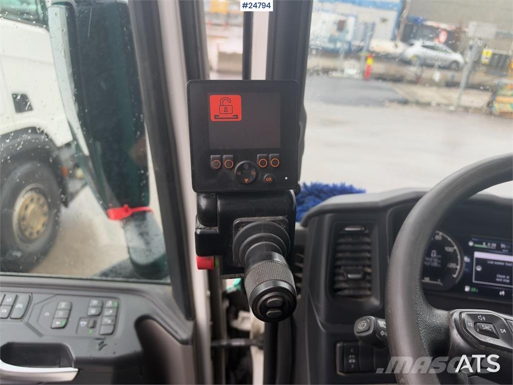 Scania G410 6x2 Hook Truck - Gas Truck アームロール