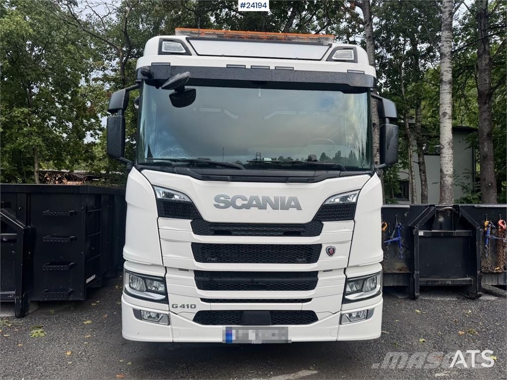 Scania G410 6x2 Hooklift Truck with Machine Flatbed – CNG Camiones polibrazo