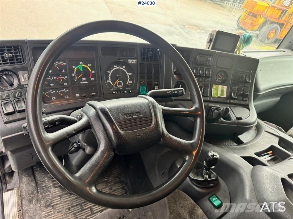 Scania P114 Container Truck with Tail Lift Camiones portacontenedores