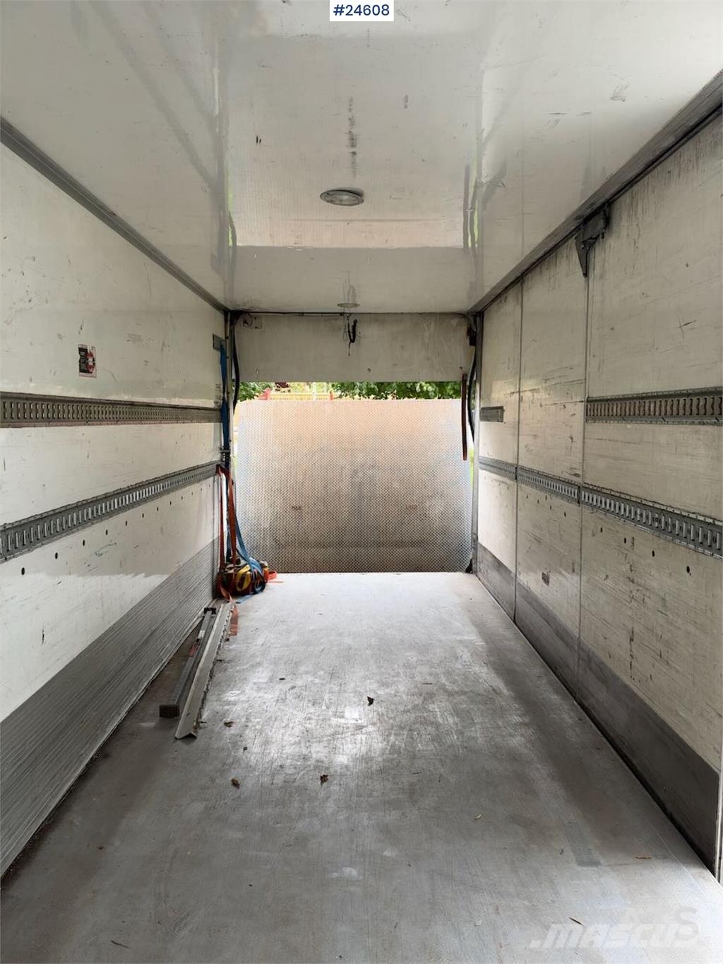 Scania P270 4x2 Box truck - Full side opening Skapbiler