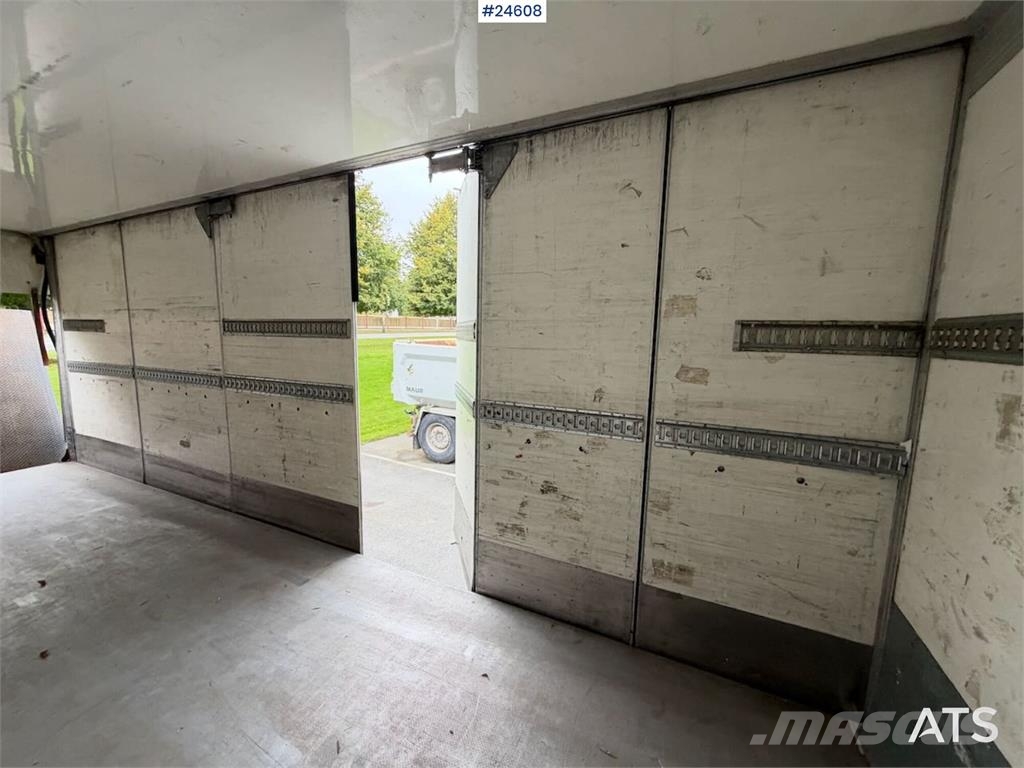 Scania P270 4x2 Box truck - Full side opening Skapbiler