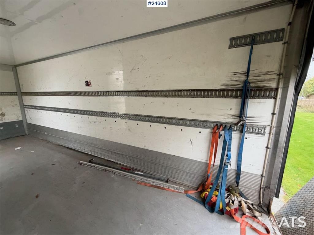 Scania P270 4x2 Box truck - Full side opening Skapbiler