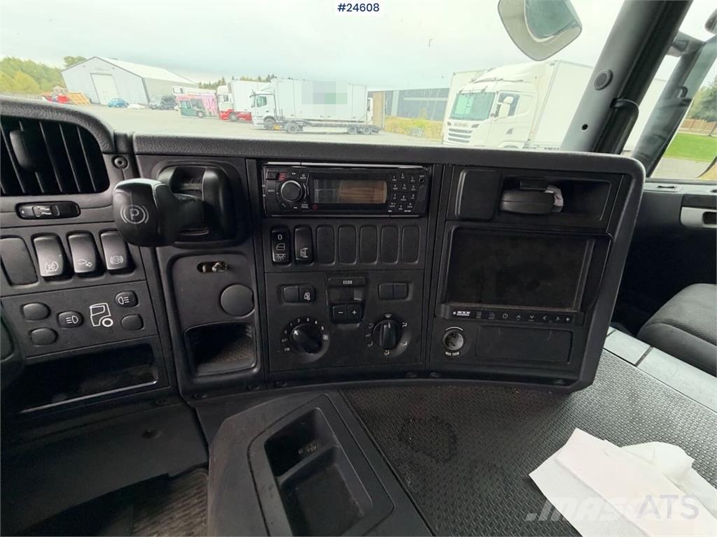 Scania P270 4x2 Box truck - Full side opening Skapbiler