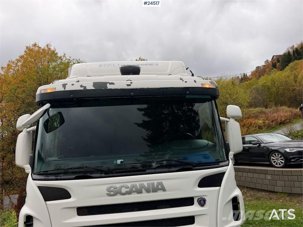 Scania P270 4x2 box truck with full side opening and tail Kylmä-/Lämpökori kuorma-autot