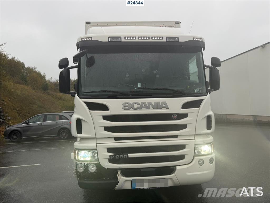 Scania P280 Box truck with full side opening and tail lif شاحنات ذات هيكل صندوقي