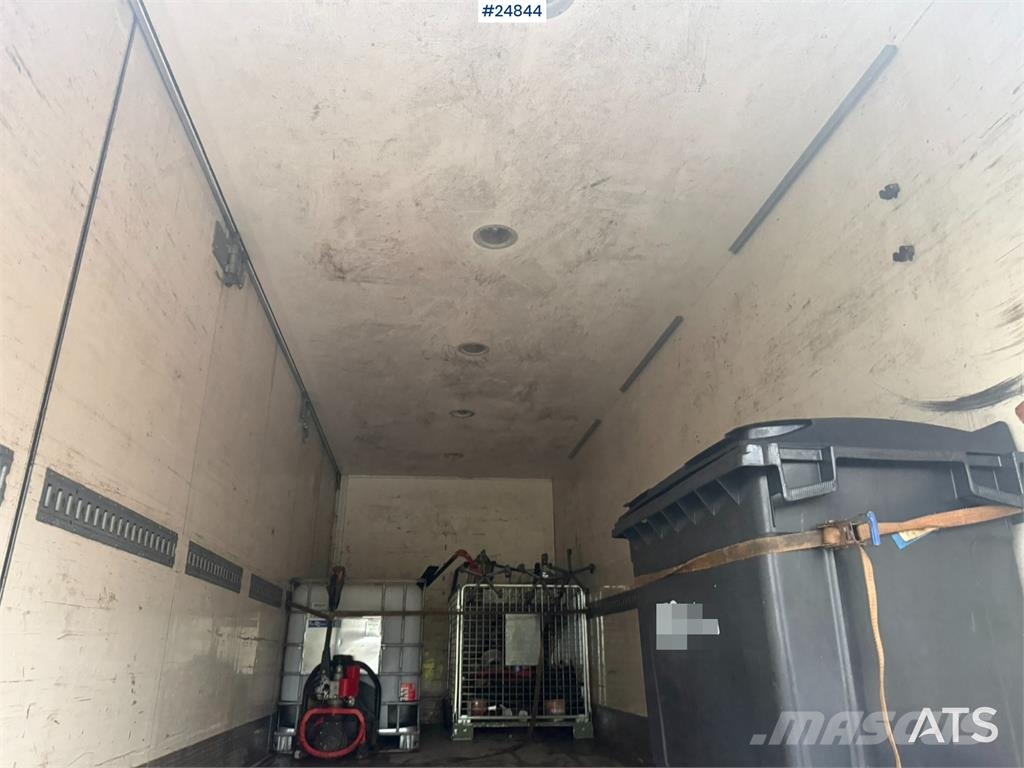 Scania P280 Box truck with full side opening and tail lif شاحنات ذات هيكل صندوقي