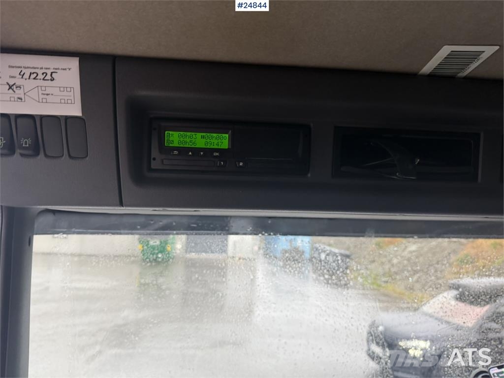 Scania P280 Box truck with full side opening and tail lif شاحنات ذات هيكل صندوقي
