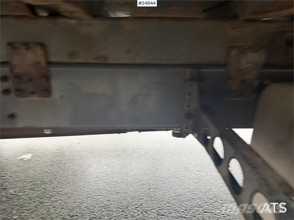Scania P280 Box truck with full side opening and tail lif شاحنات ذات هيكل صندوقي