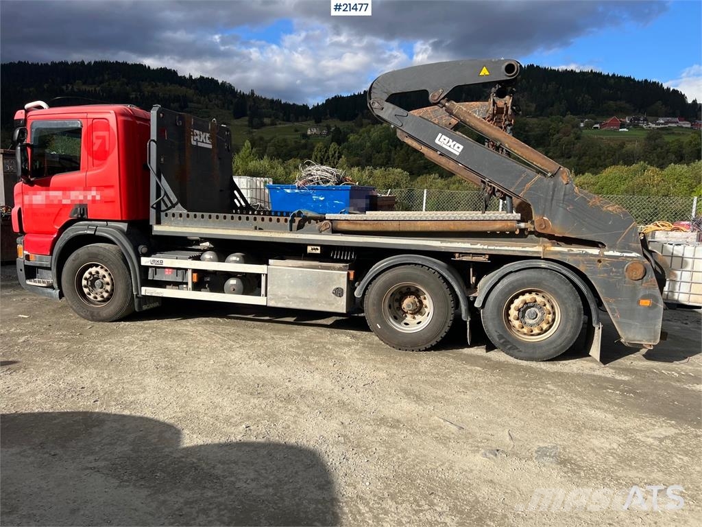 Scania P360 Liftdumper m/ rotator Camiones portacubetas