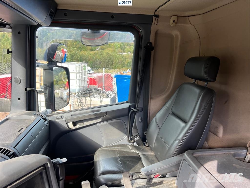 Scania P360 Liftdumper m/ rotator Camiones portacubetas