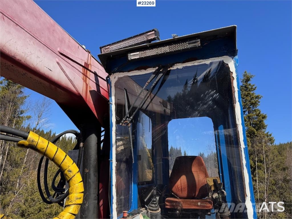 Scania R112 Truck with Crane and Saw Camiones grúa