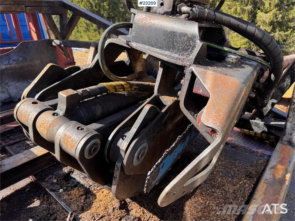 Scania R112 Truck with Crane and Saw Camiones grúa