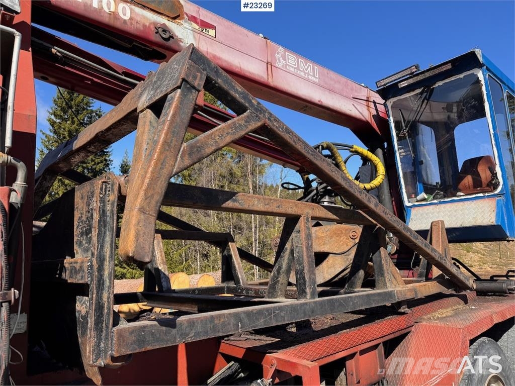 Scania R112 Truck with Crane and Saw Camiones grúa
