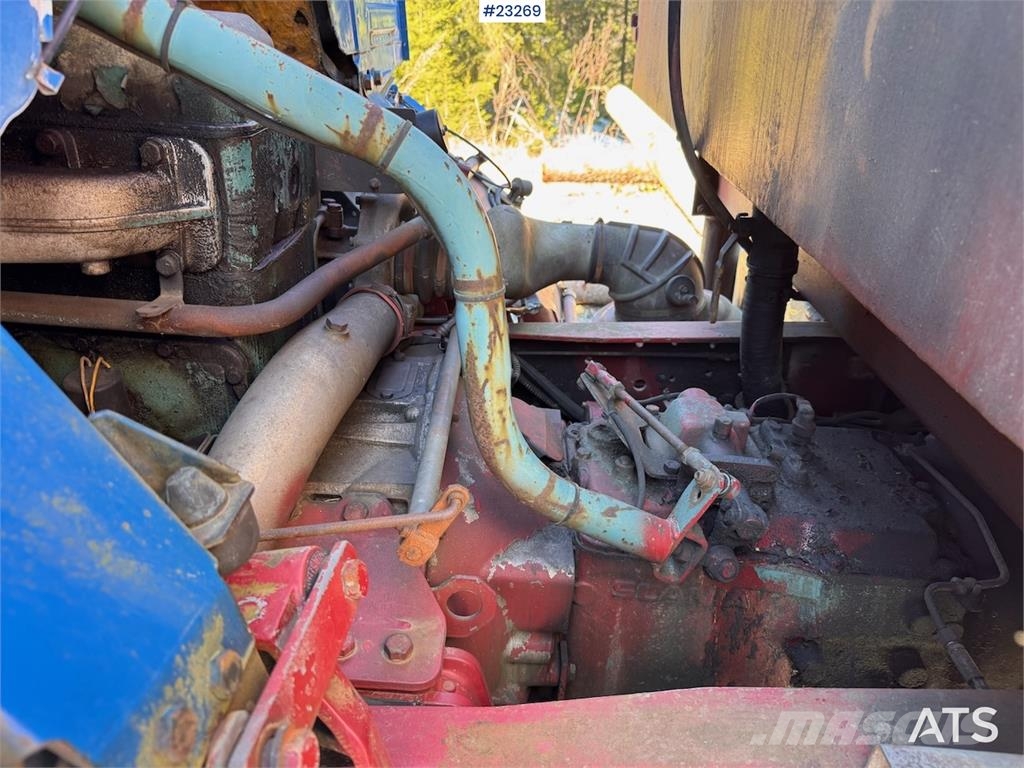 Scania R112 Truck with Crane and Saw Camiones grúa