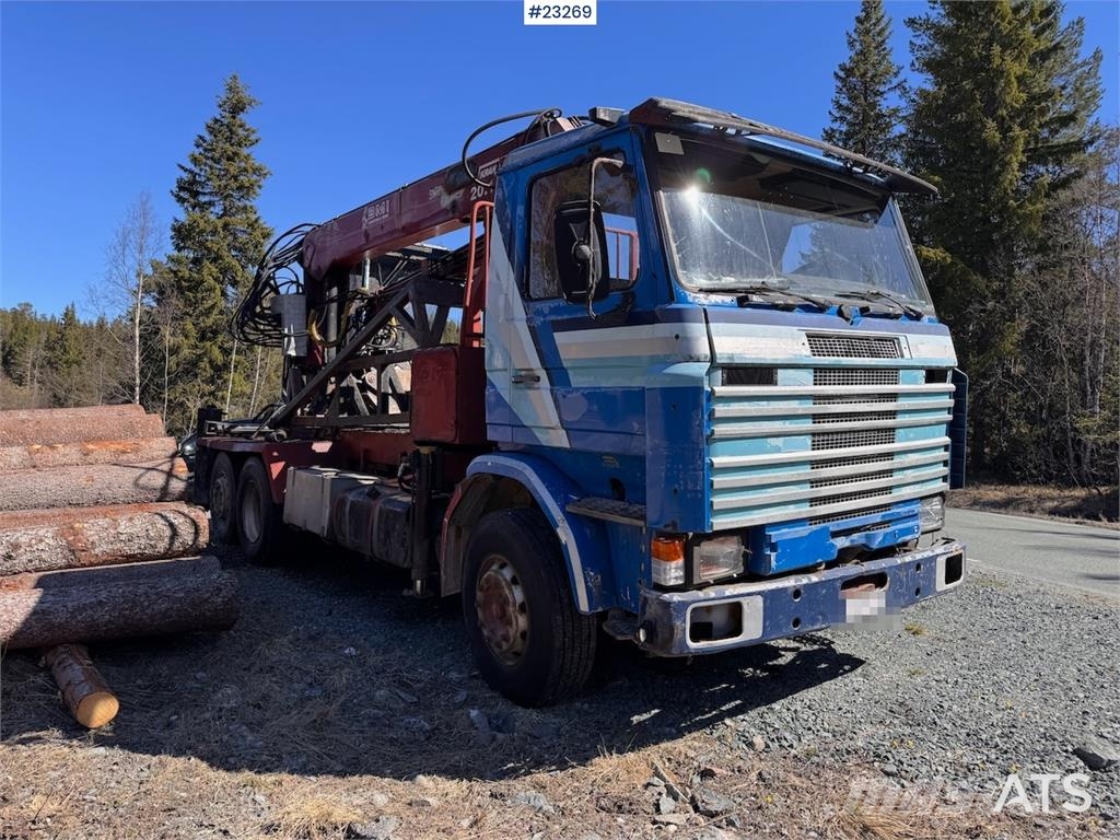 Scania R112 Truck with Crane and Saw Camiones grúa