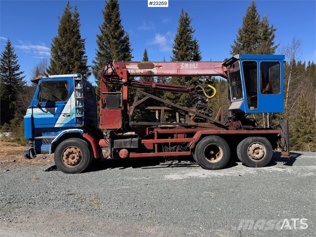 Scania R112 Truck with Crane and Saw Camiones grúa