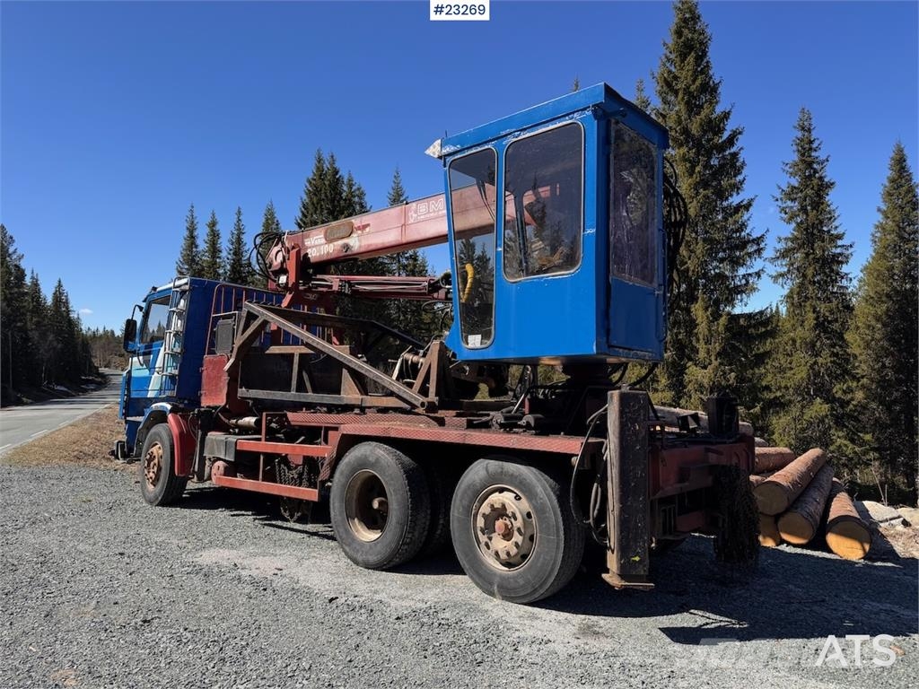 Scania R112 Truck with Crane and Saw Camiones grúa