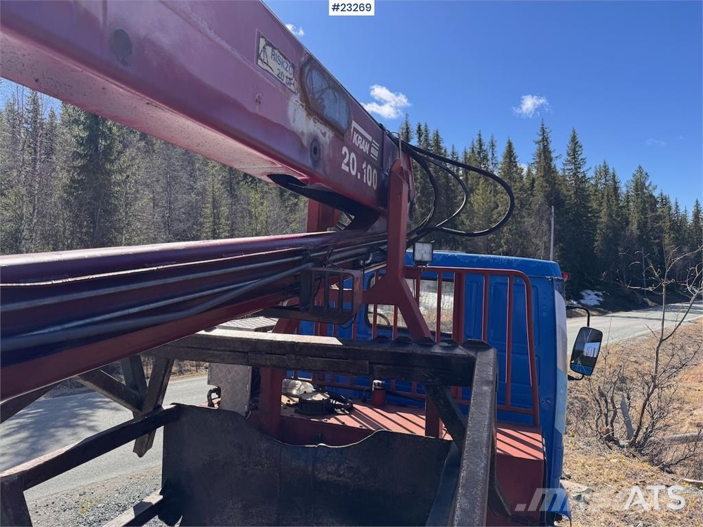 Scania R112 Truck with Crane and Saw Camiones grúa