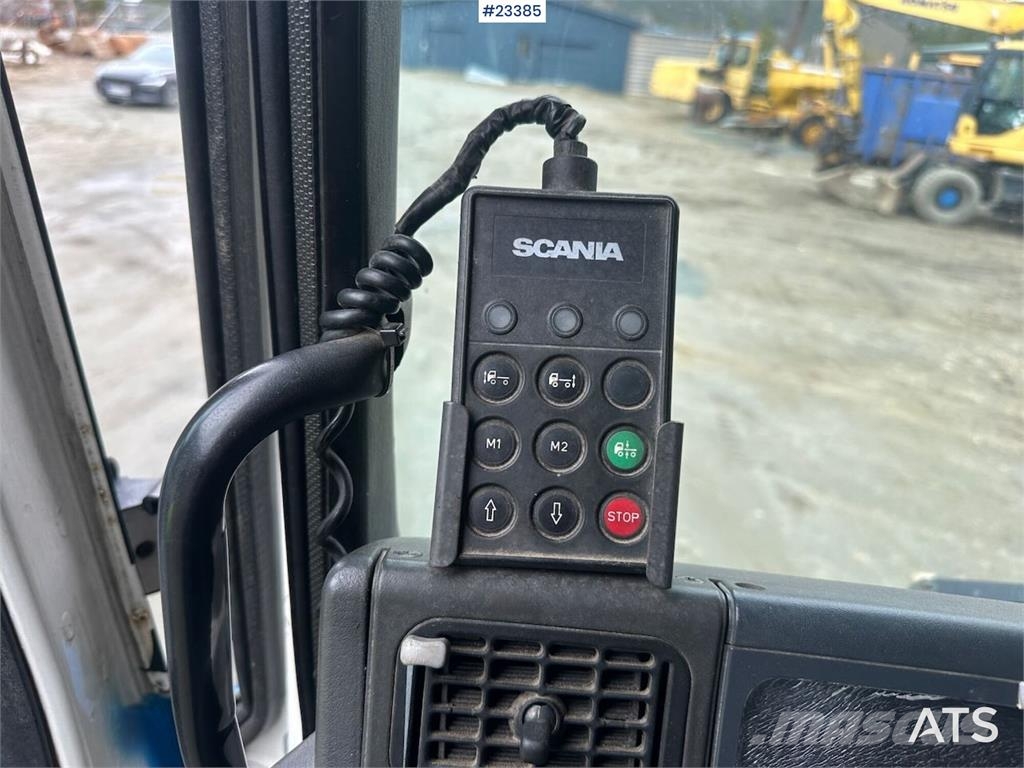 Scania R124/400 hook truck w/ 26T hook and box. WATCH VID Vinçli kamyonlar