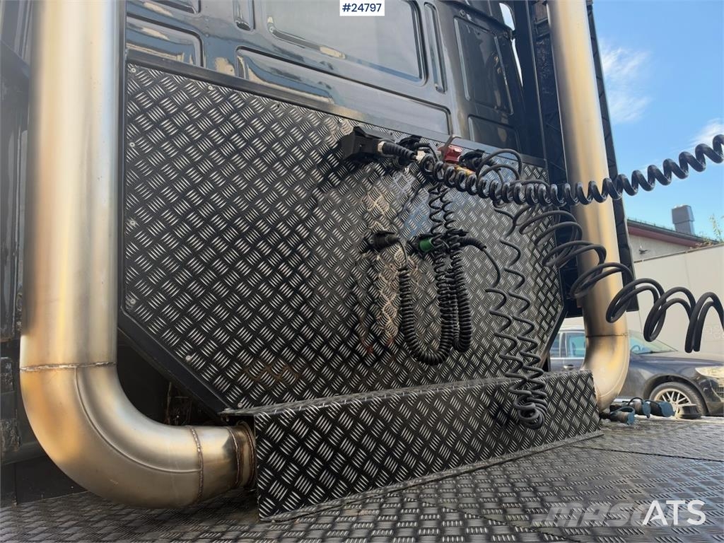 Scania R143 6x2 Tractor Unit with Straight Pipes Trekkvogner