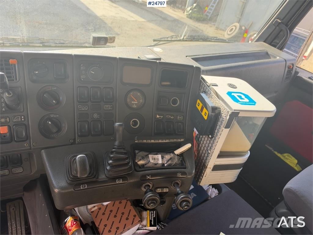 Scania R143 6x2 Tractor Unit with Straight Pipes Trekkvogner