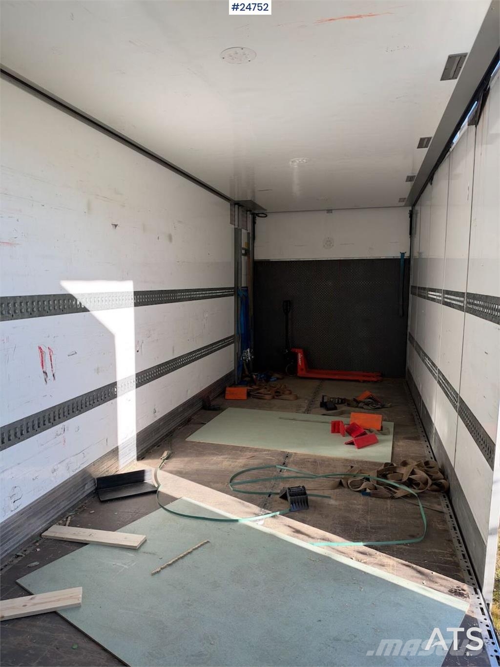 Scania R450 6x2 Box truck - Full side opening Skapbiler
