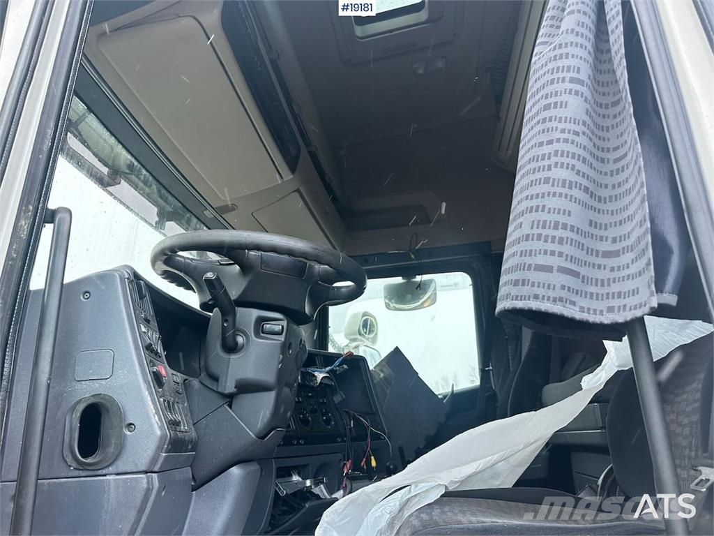 Scania R480 6x2 w/ Zepro lift. Rep. object. Camiones con chasís y cabina