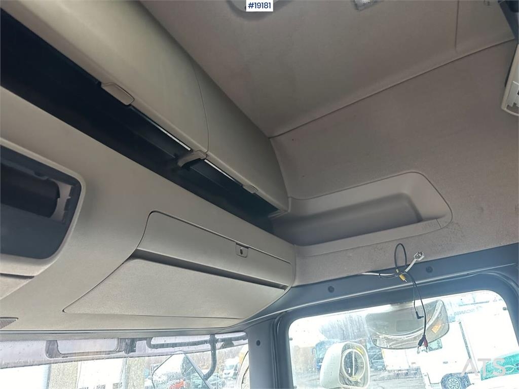 Scania R480 6x2 w/ Zepro lift. Rep. object. Camiones con chasís y cabina