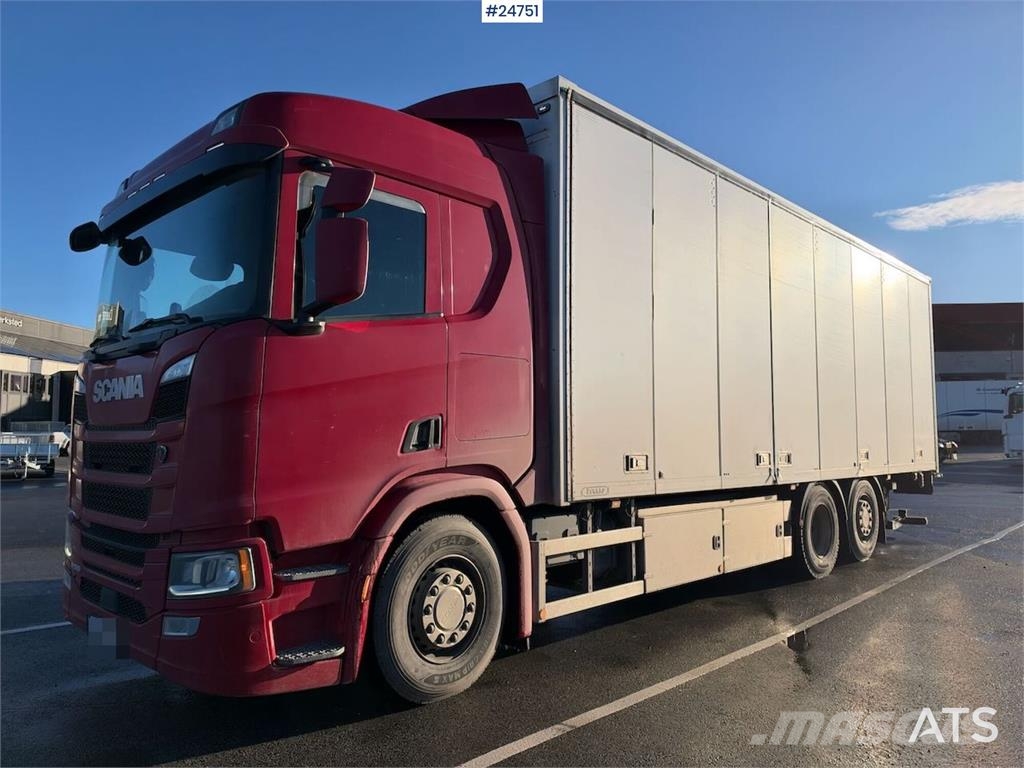 Scania R500 6x2 Box truck - Hiab 13 t/m crane Caminhões baú