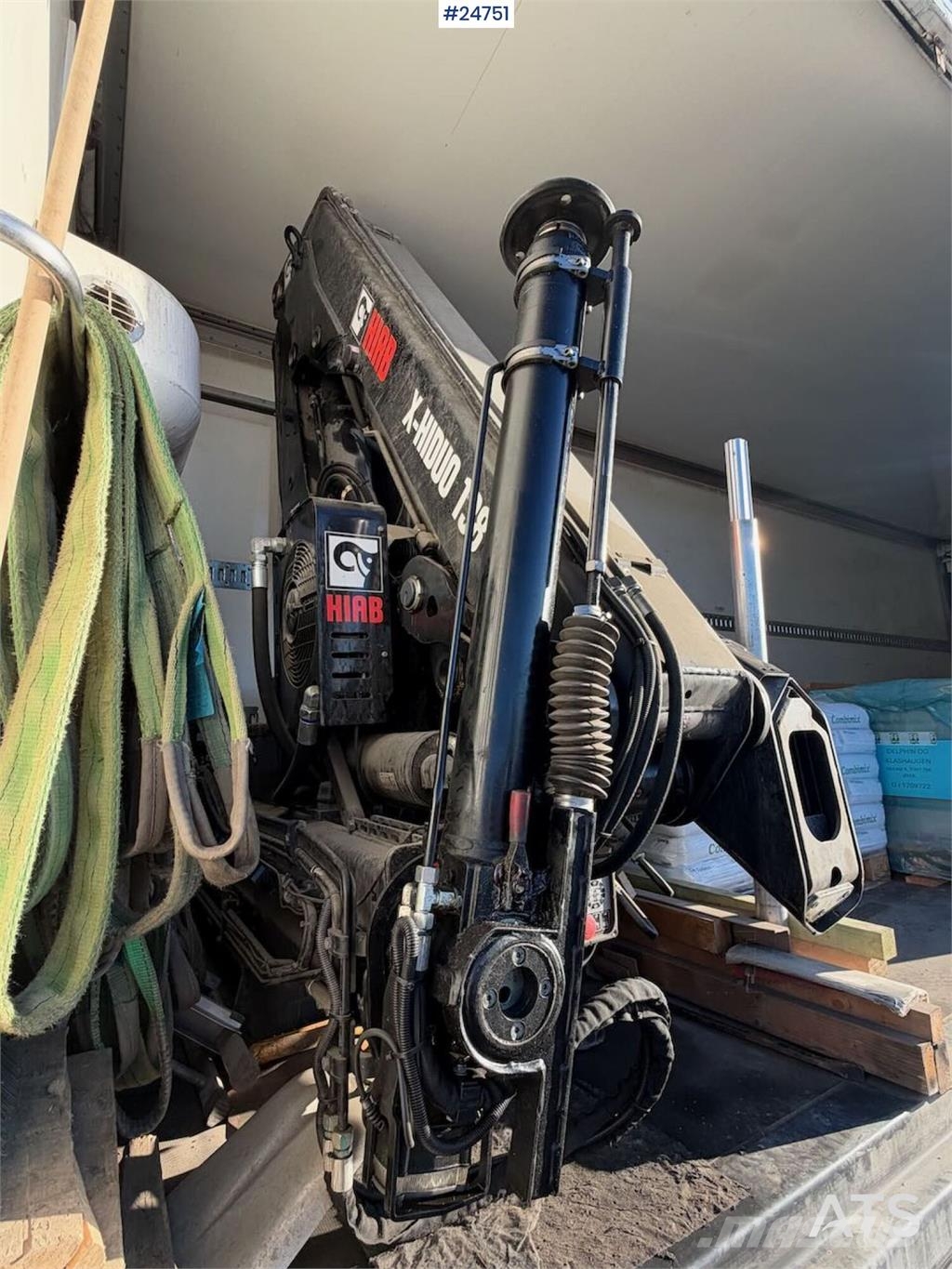 Scania R500 6x2 Box truck - Hiab 13 t/m crane Caminhões baú