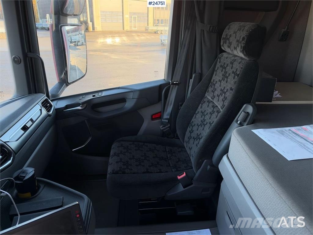 Scania R500 6x2 Box truck - Hiab 13 t/m crane Caminhões baú