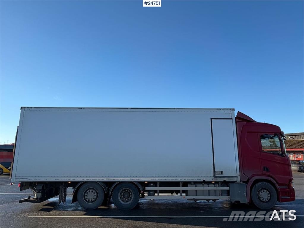 Scania R500 6x2 Box truck - Hiab 13 t/m crane Caminhões baú