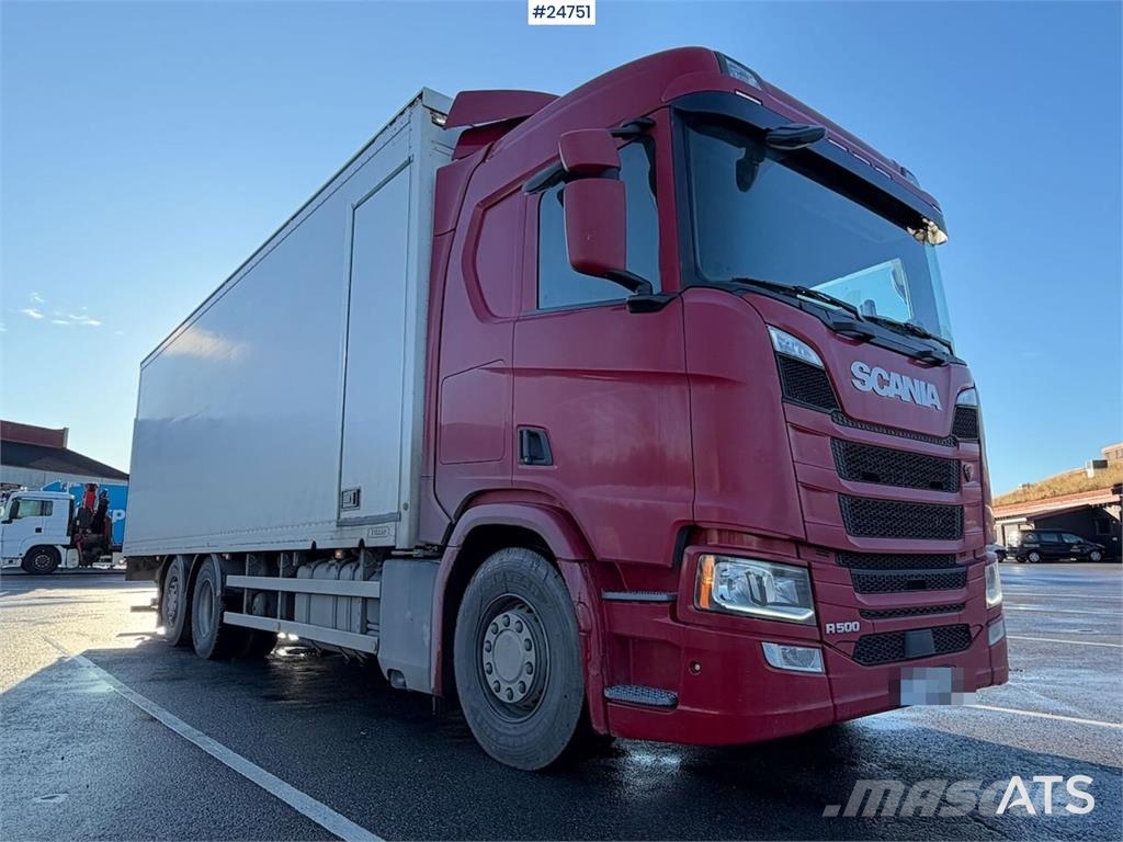 Scania R500 6x2 Box truck - Hiab 13 t/m crane Caminhões baú