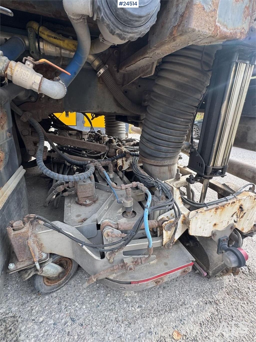 Scania R500 6x2 Suction Sweeper – Valair Body Sweeper trucks