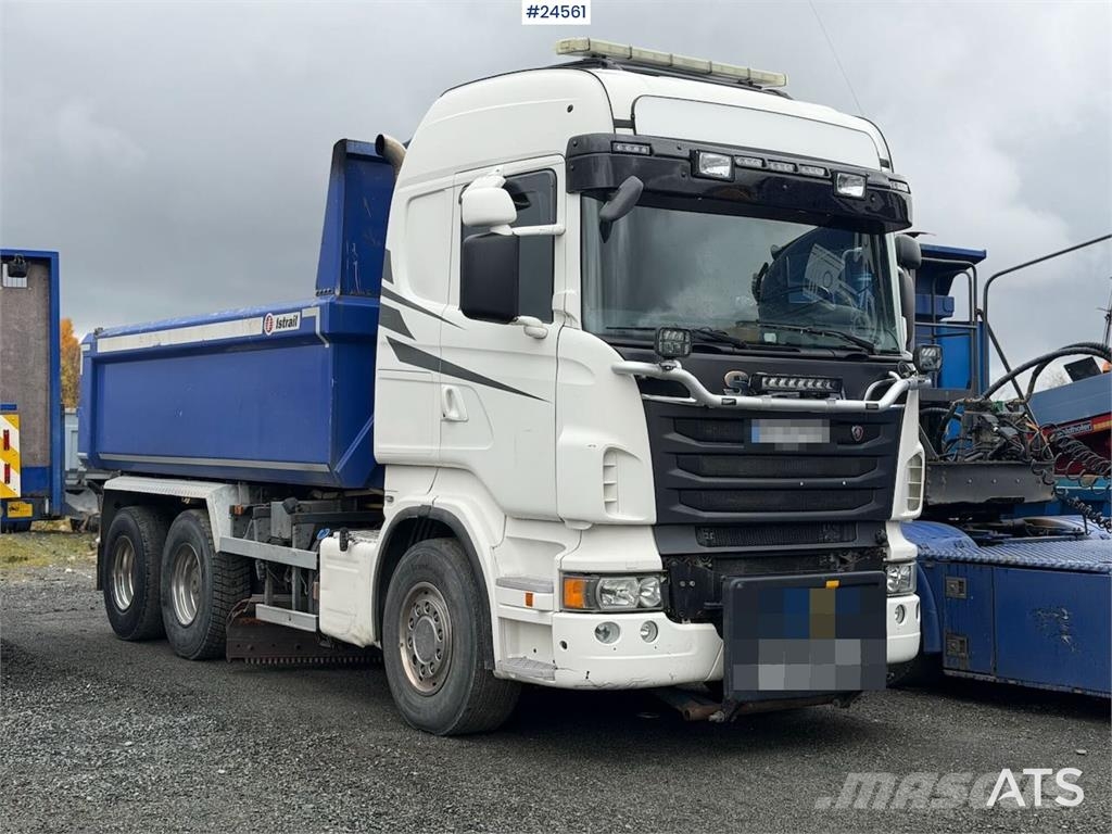 Scania R560 6x2 tipper equipped for snowplowing, with und Tippbil