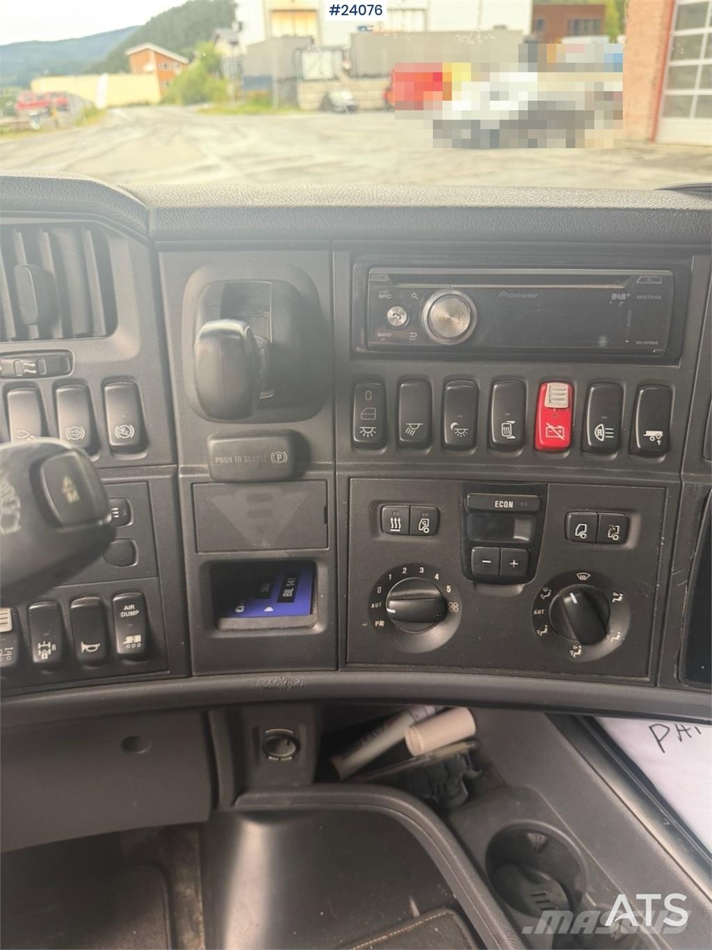 Scania R560 6x4 Tractor Unit. Truck Mounted Attenuator NO وحدات الجر