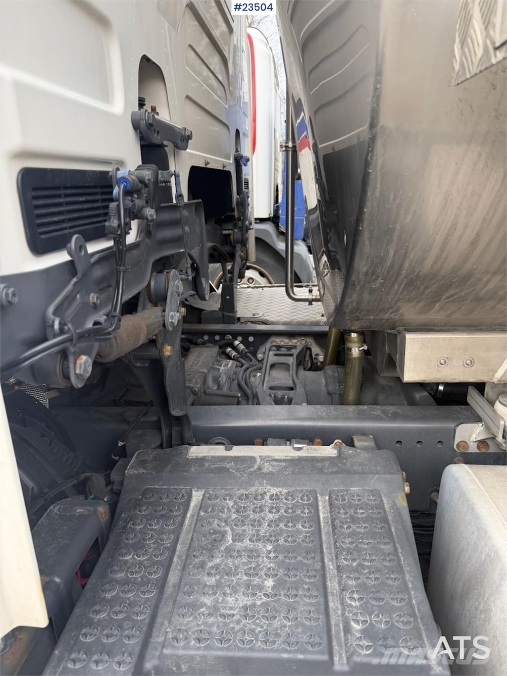 Scania R580 6x2 Chassis Camiones con chasís y cabina