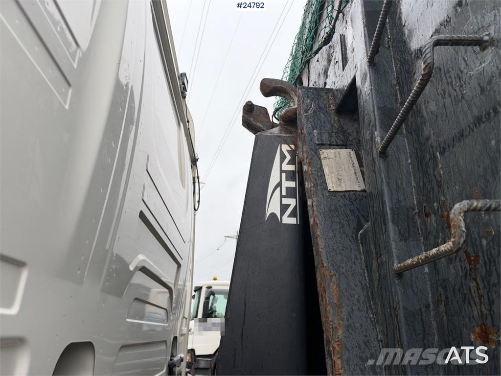 Scania R580 6x2 Hookloader – NTM bodywork شاحنات الرافعات الخطافية
